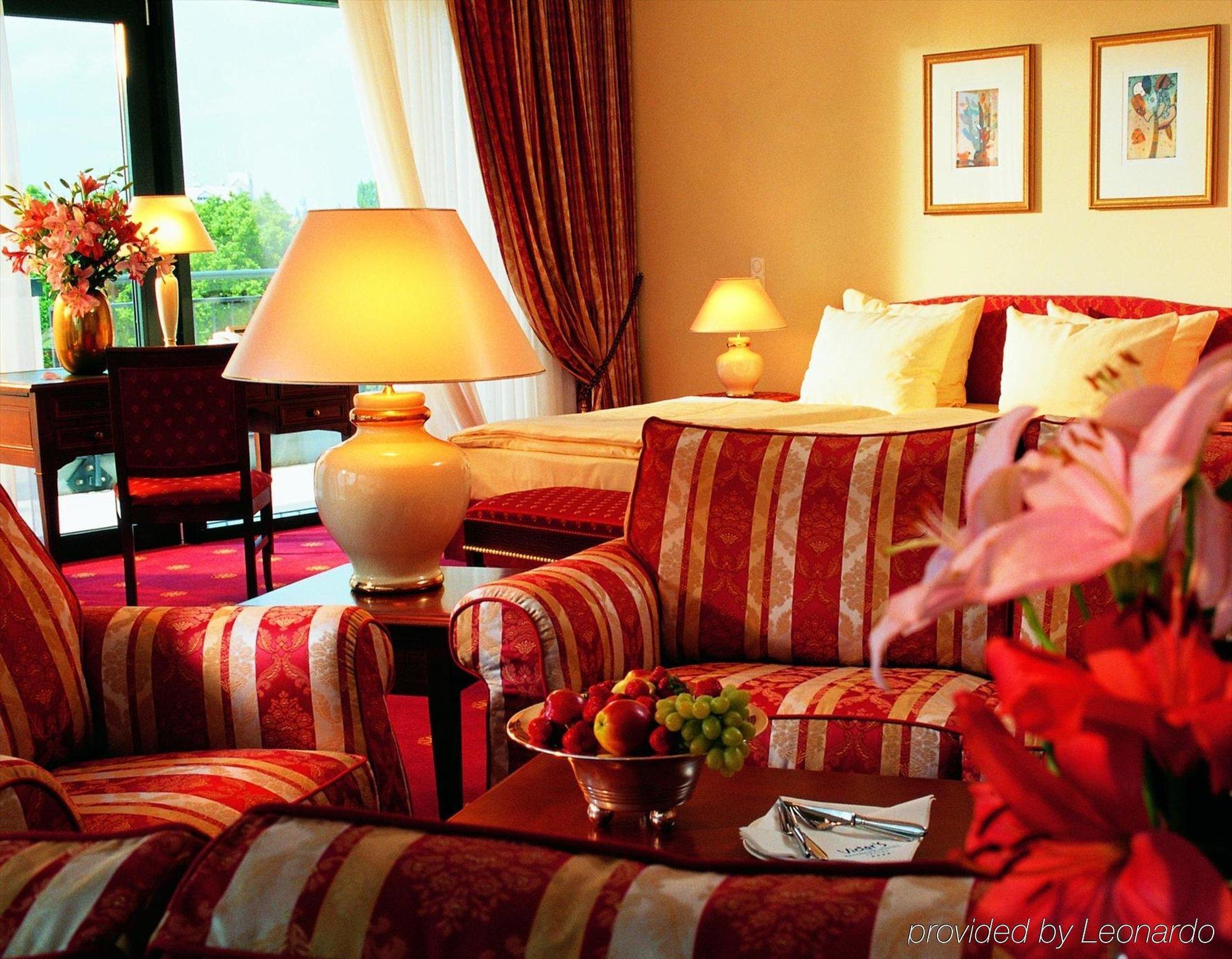 Victor'S Residenz-Hotel Erfurt Pokoj fotografie